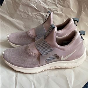 Nike Renew light lavender blush pink sneakers Sz11